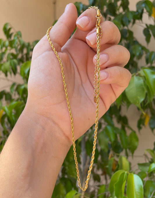 Collana intrecciata in 2 colori