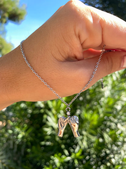Collana mani unite in 2 colori