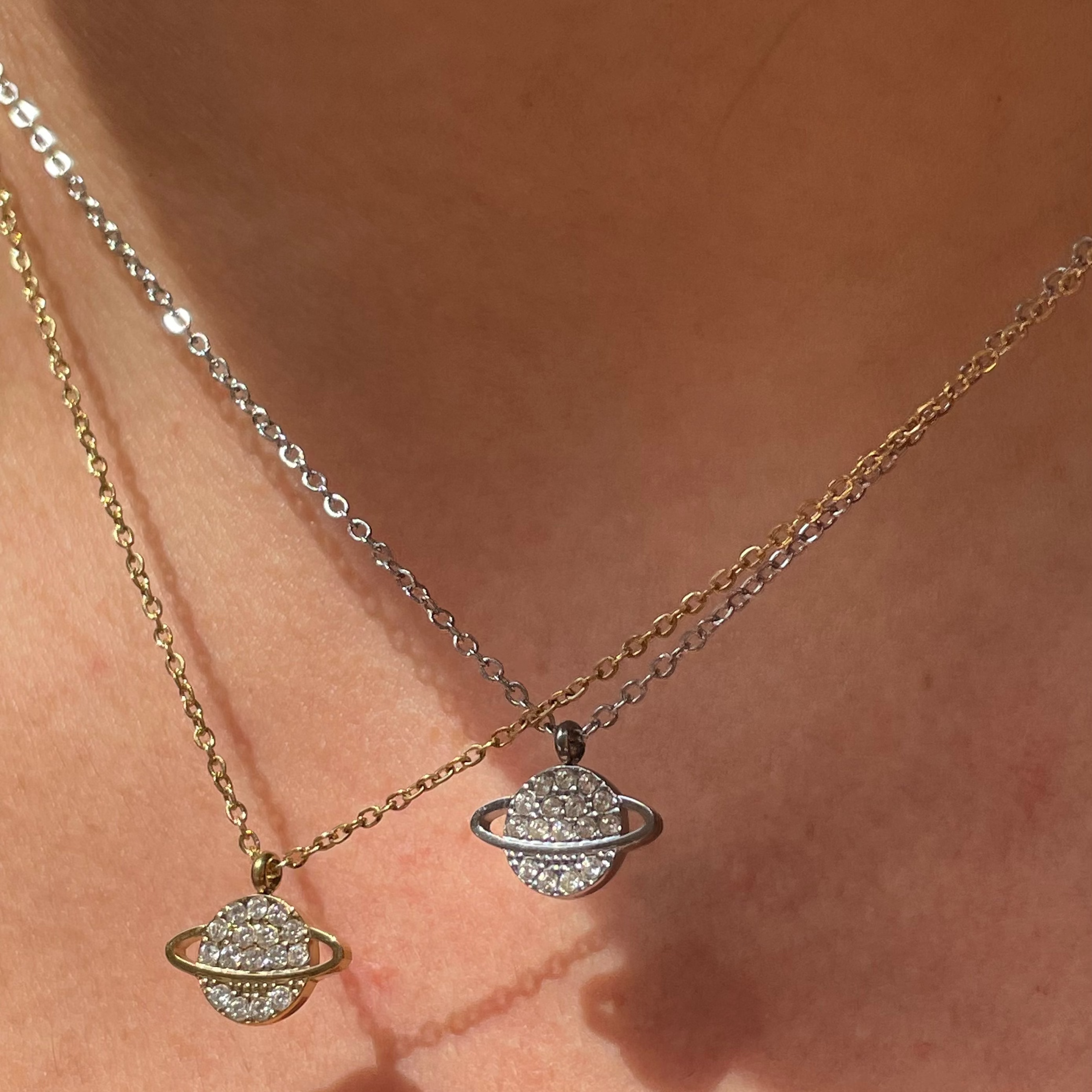 Collana pianeta in 2 colori
