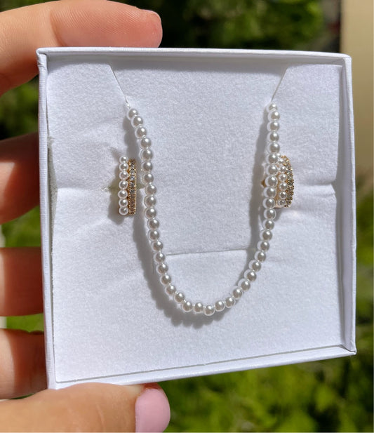Set collana con piccole perle + cerchietti con perle