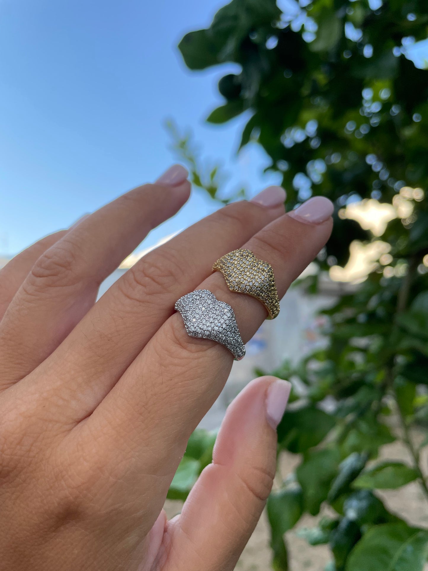 Anello con cuore strassato in 2 colori