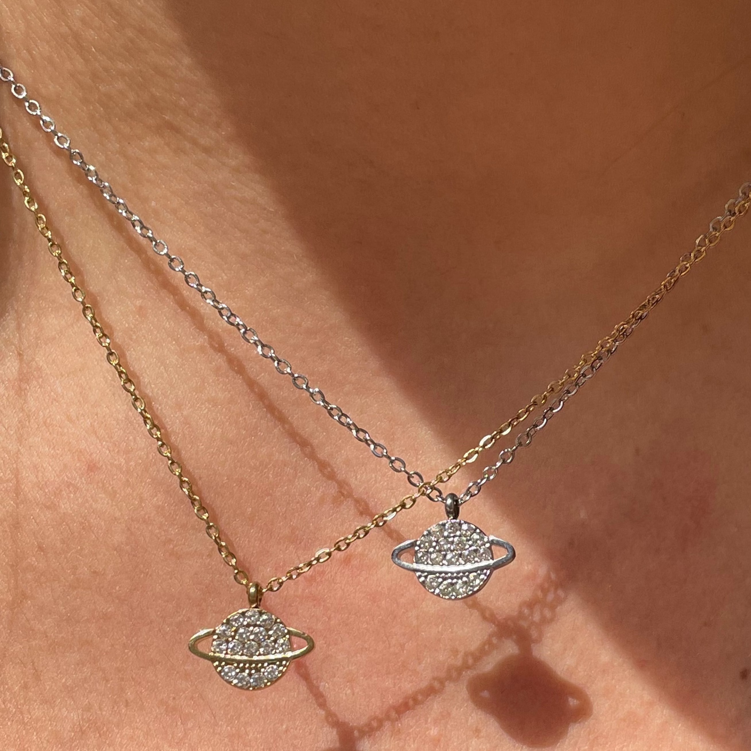 Collana pianeta in 2 colori