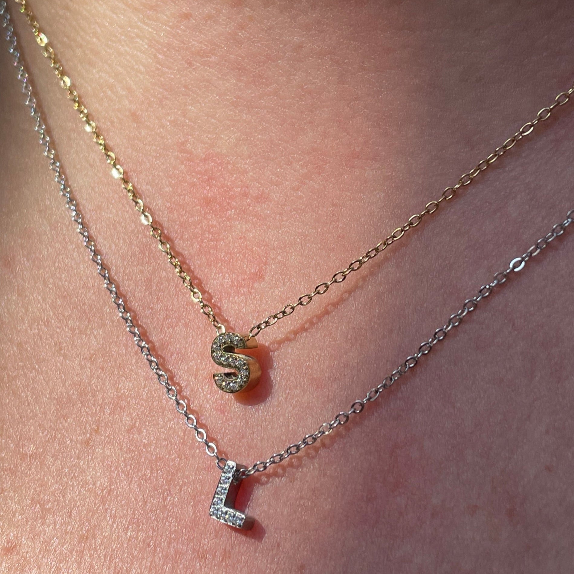 Collana letterina in 2 colori